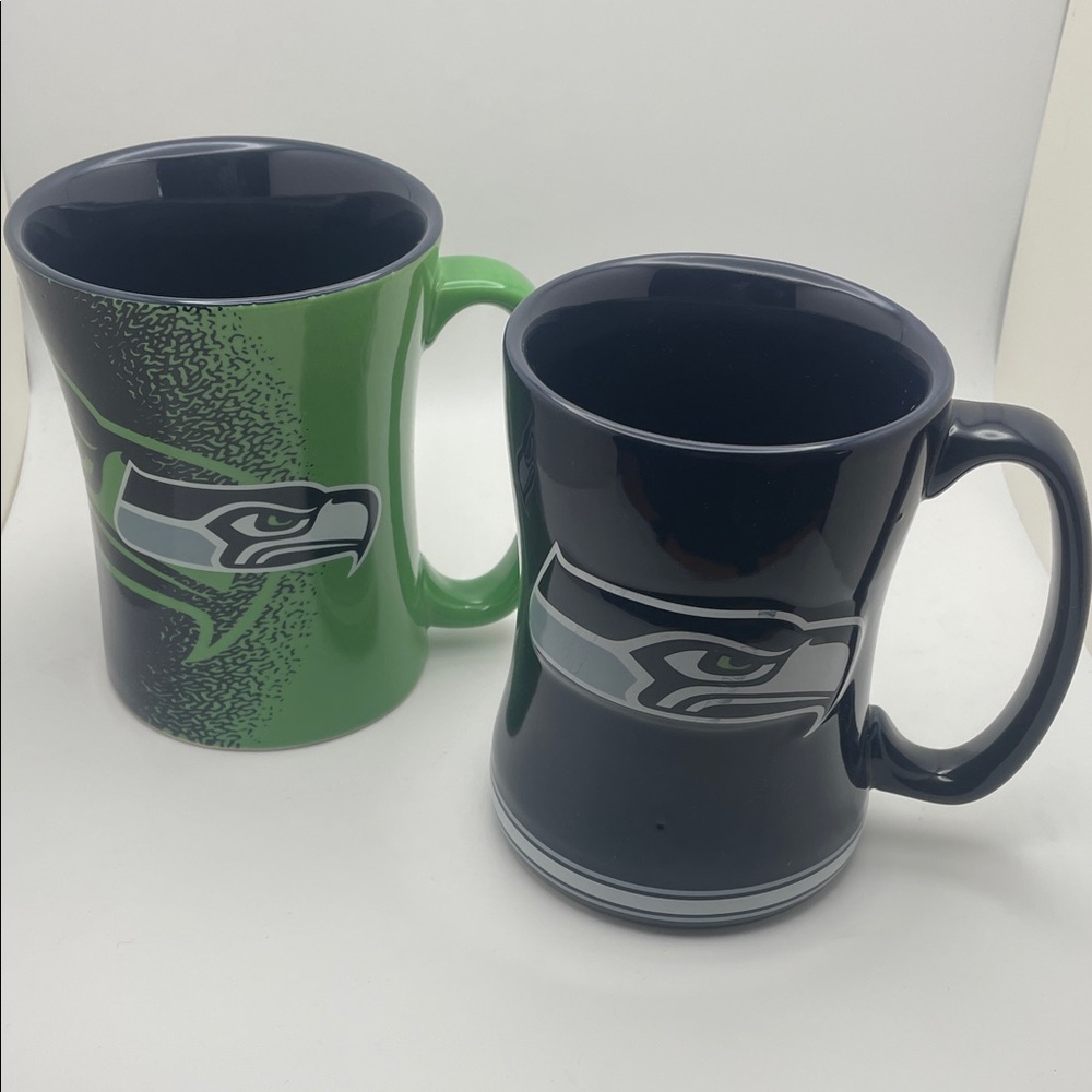 Superbowl Champions - Seattle Seahawks - NWT - Green and Blue Mugs Set - 12oz